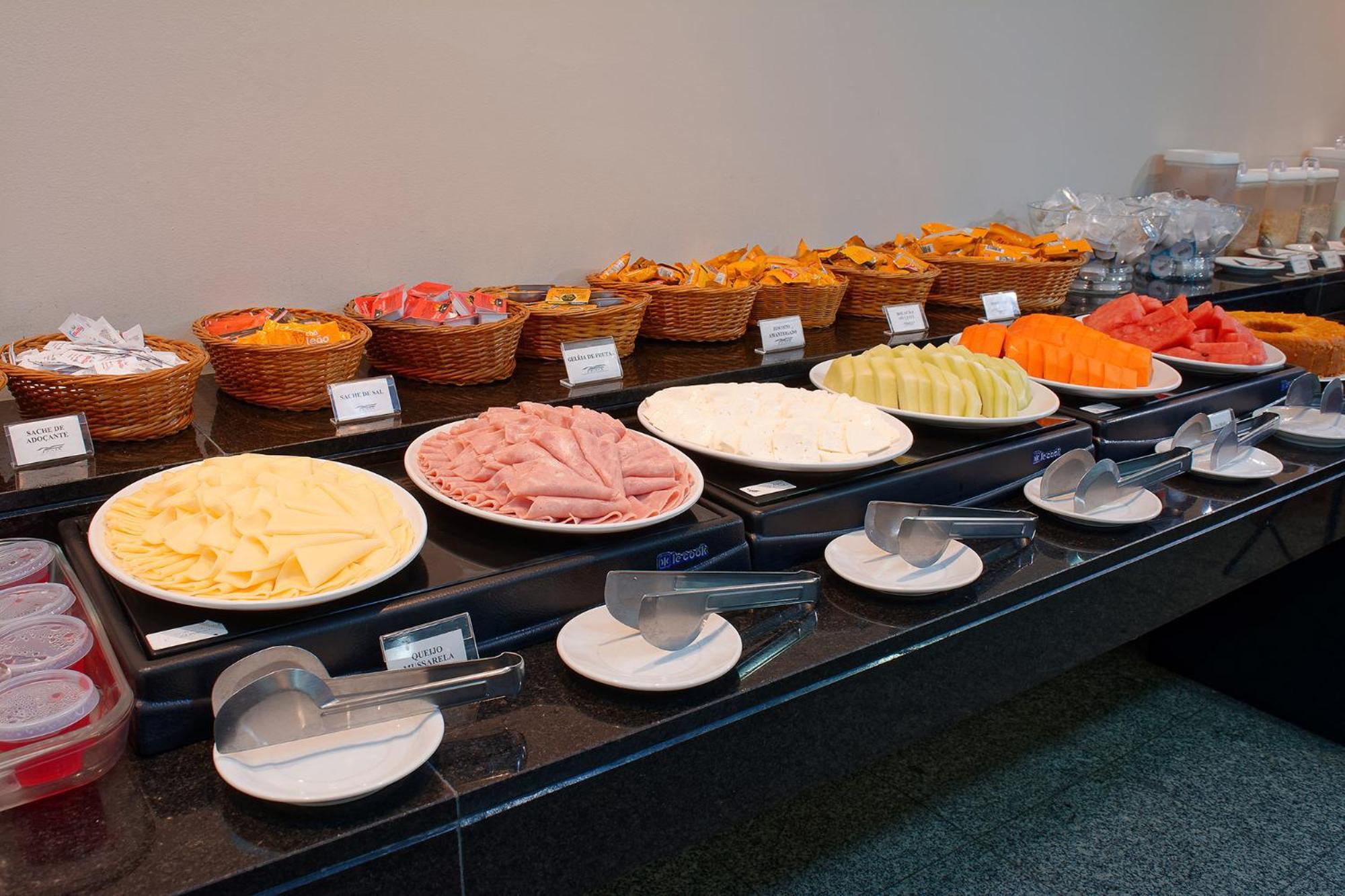 Fenix Hotel Campinas กังปินาส ภายนอก รูปภาพ